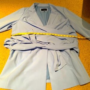 Super cool wrap blazer from ELOQUII. Can be worn as suit or a dress!